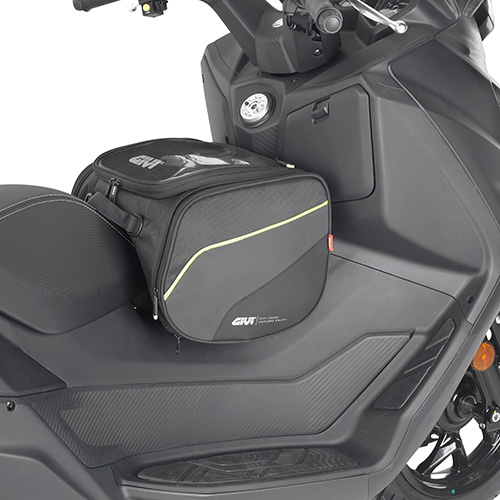 Geanta textil GIVI EA136B cu buzunare laterale 23L [5]