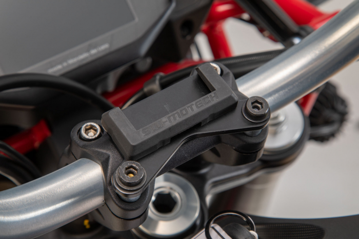 GPS mount pentru handlebar Negru. Moto Guzzi V85 TT (19-). [5]