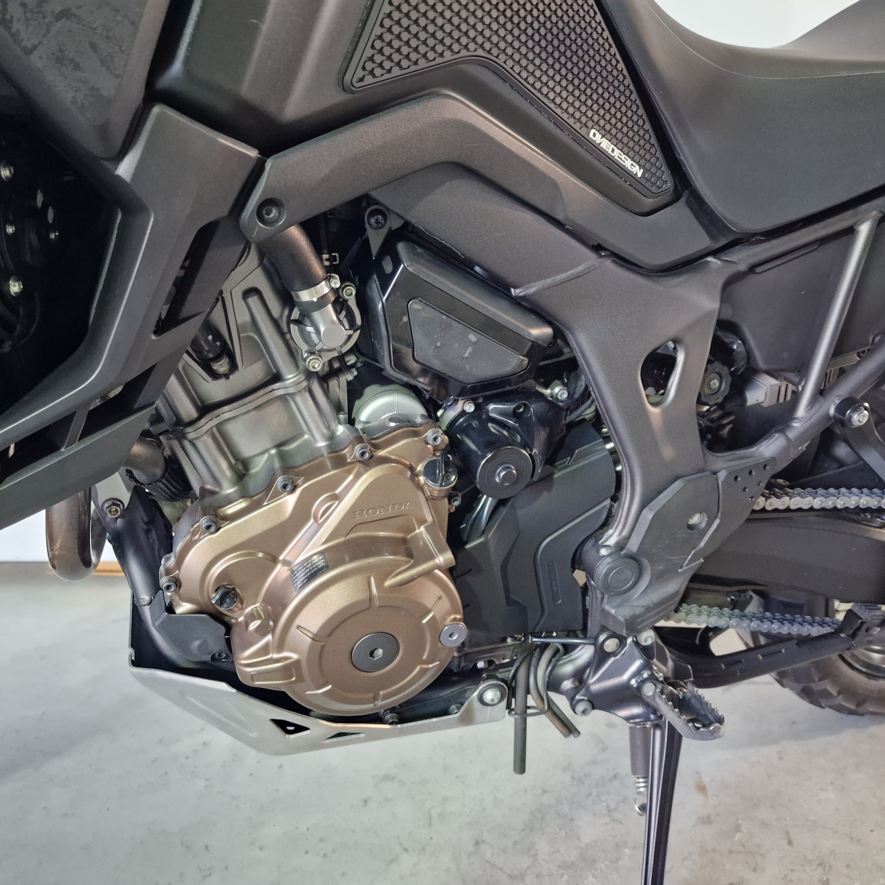 Honda Africa Twin 1000 DCT ABS | An 2017 | H07017 [11]