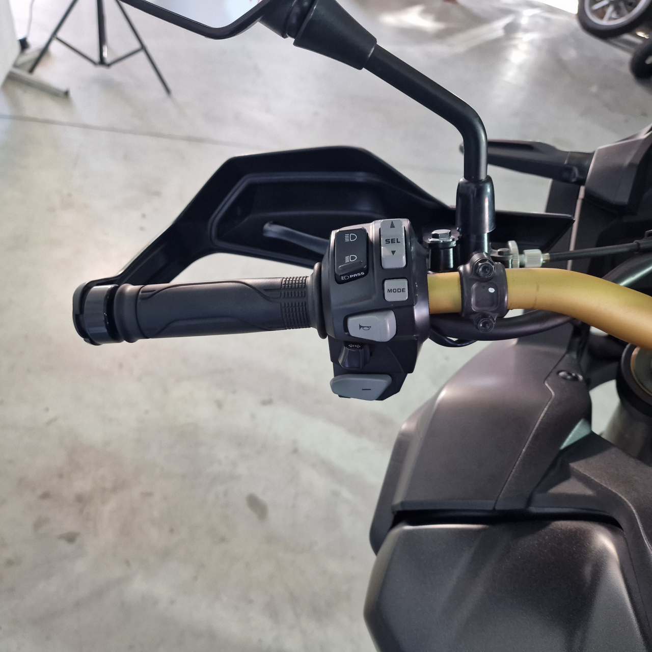 Honda Africa Twin 1000 DCT ABS | An 2019 | H00989 [7]