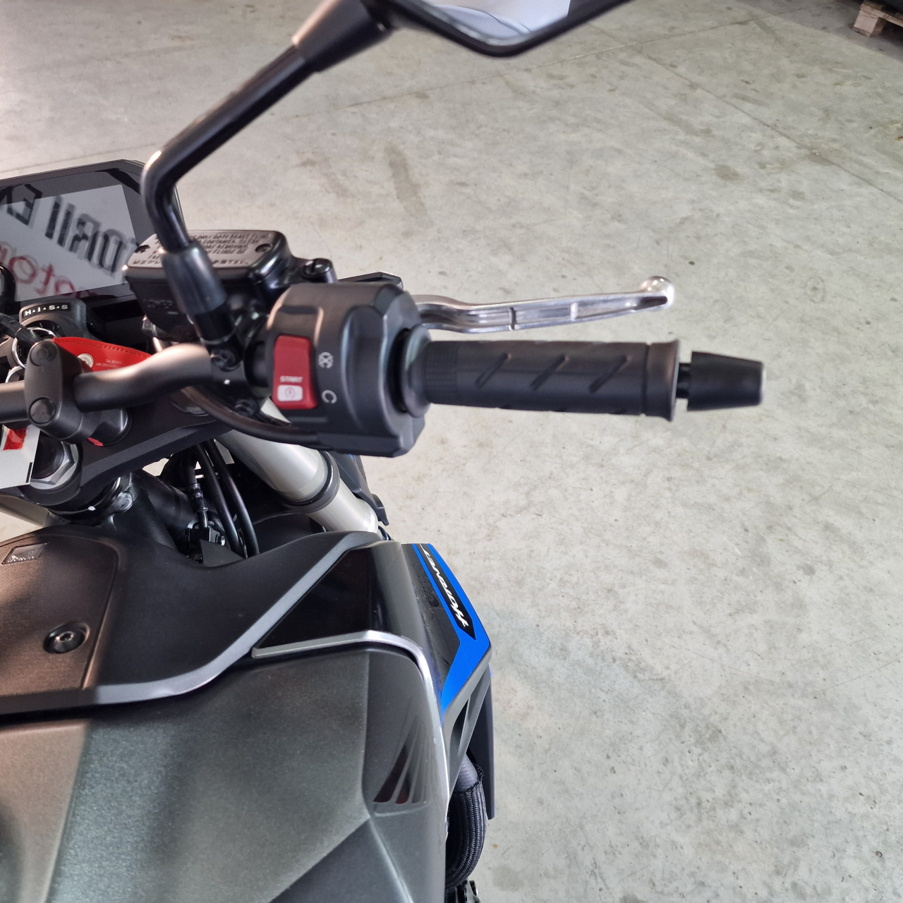 Honda CB750 Hornet ABS | An 2024 | H17588 [8]