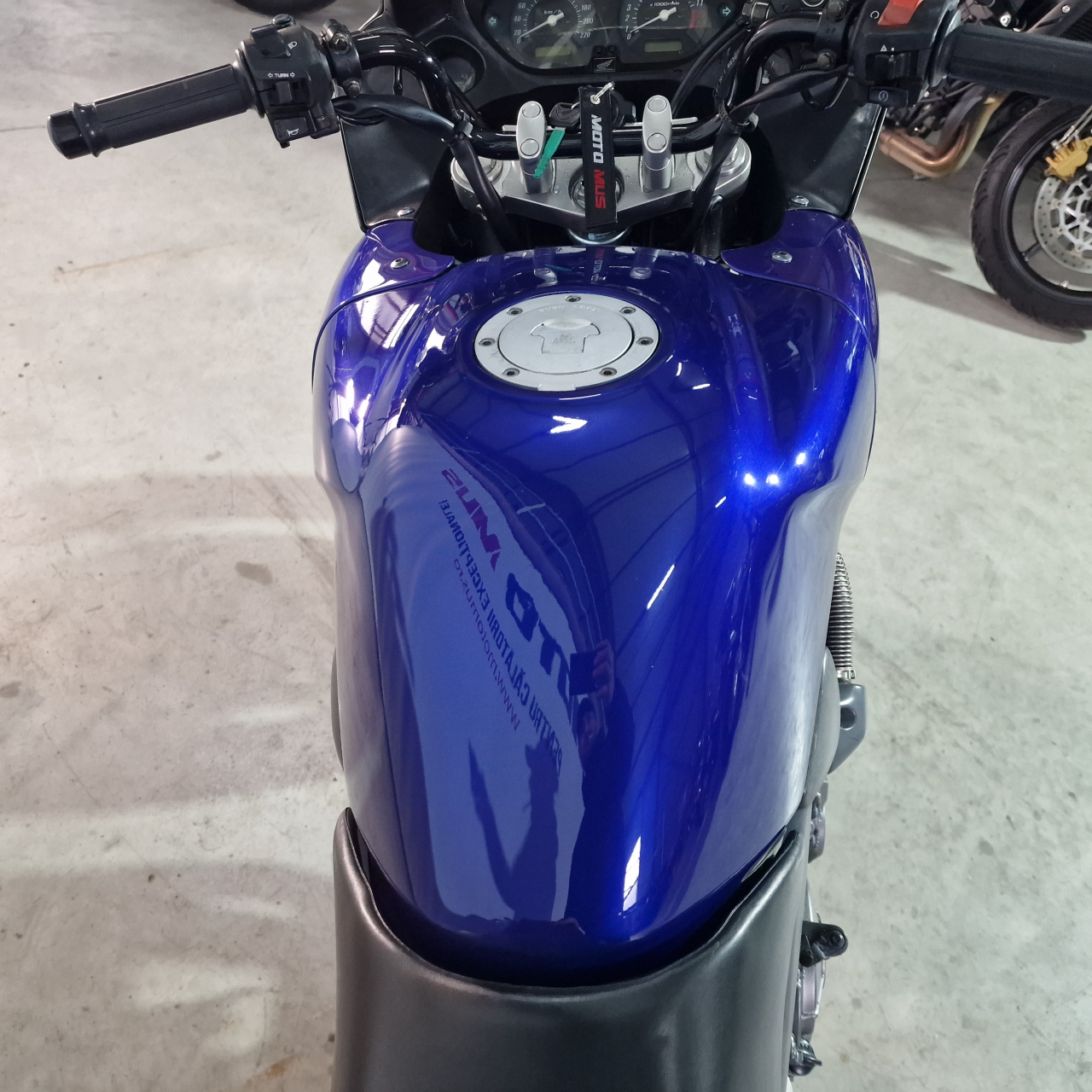 Honda CBF 600 | An 2004 | H11643 [9]