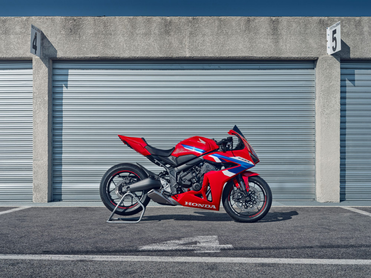Honda CBR 650 R [4]