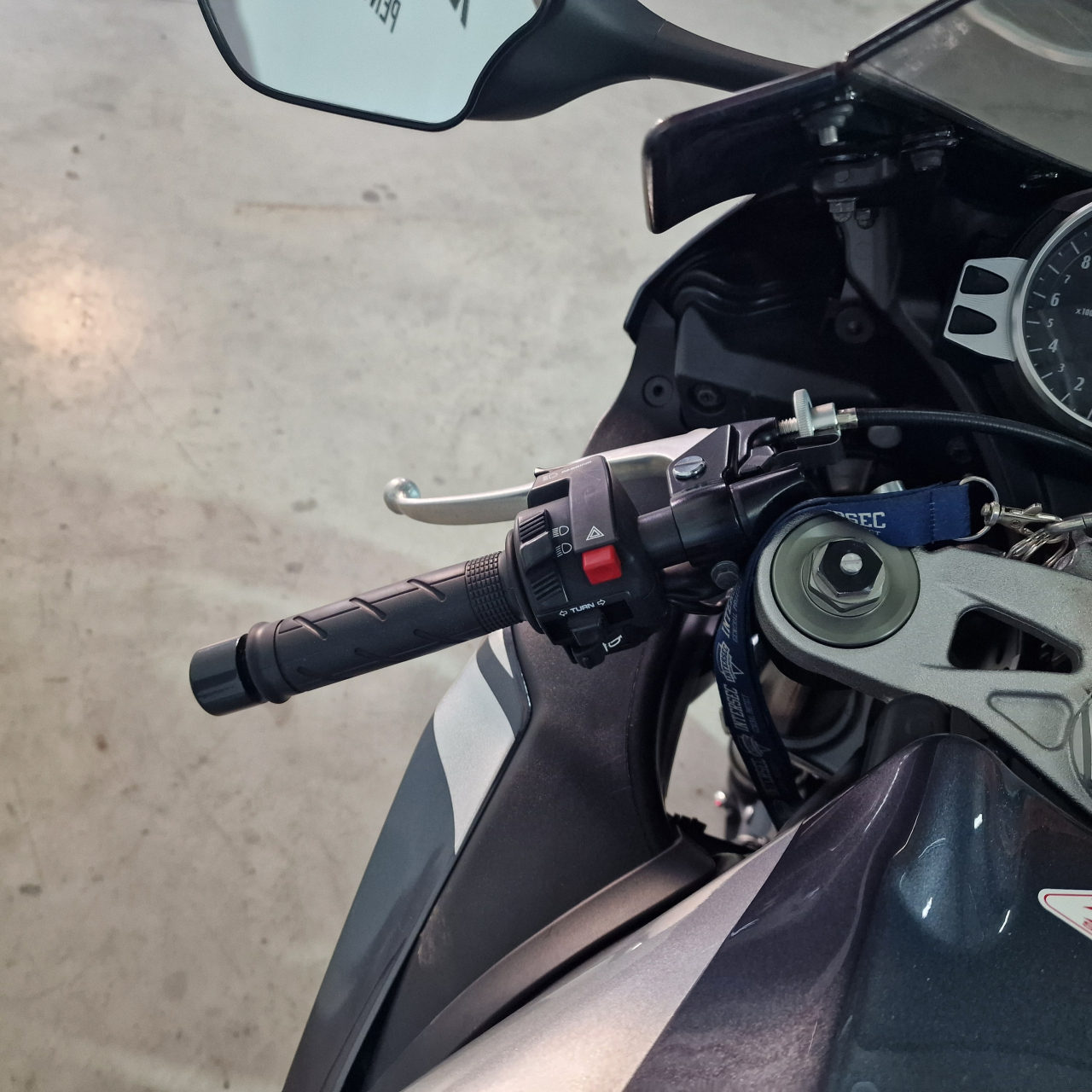 Honda CBR1000RR Fireblade ABS | An 2009 | H000439 [7]