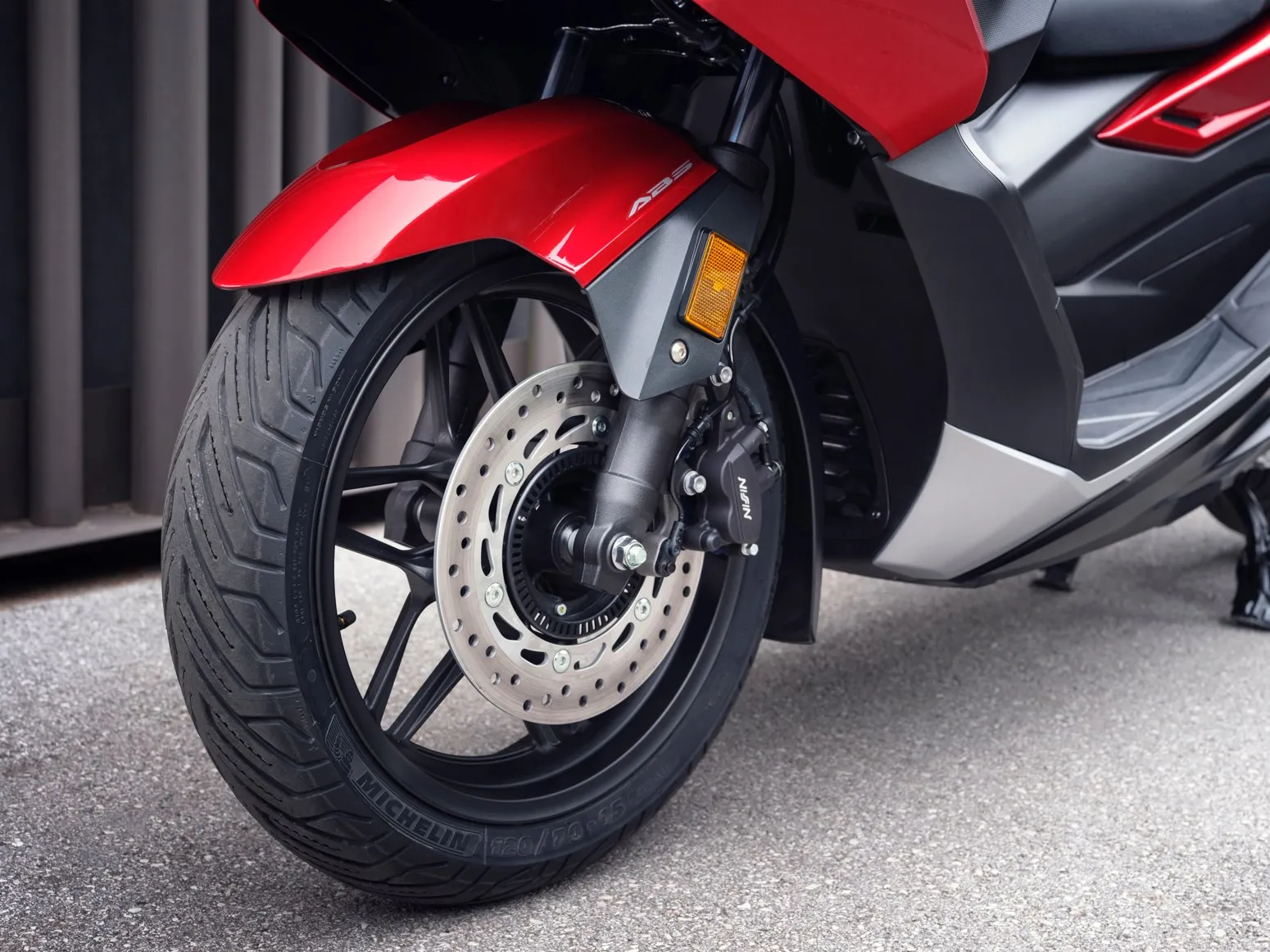 Honda Forza 350 + topcase [13]