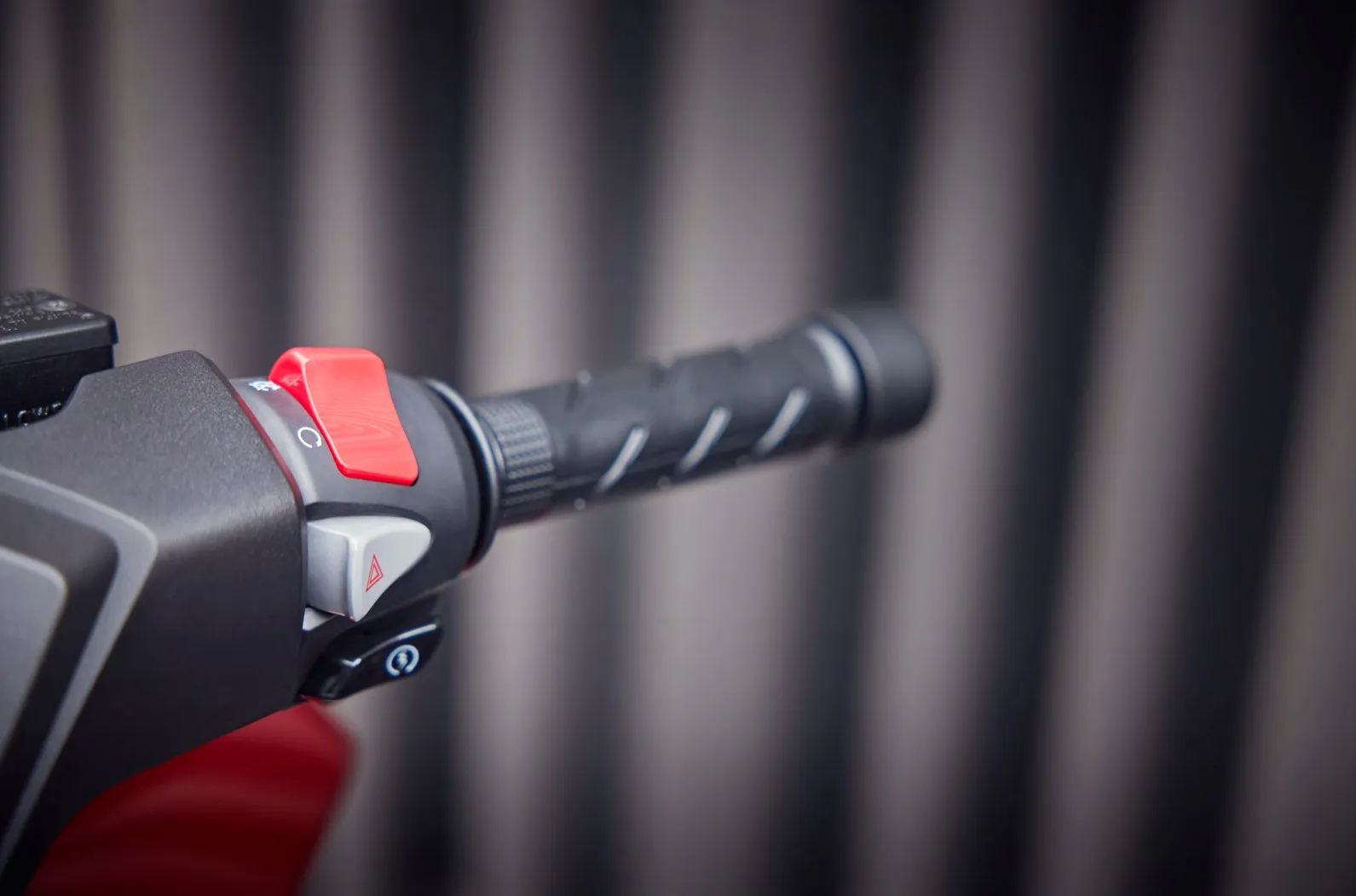 Honda Forza 350 + topcase [16]