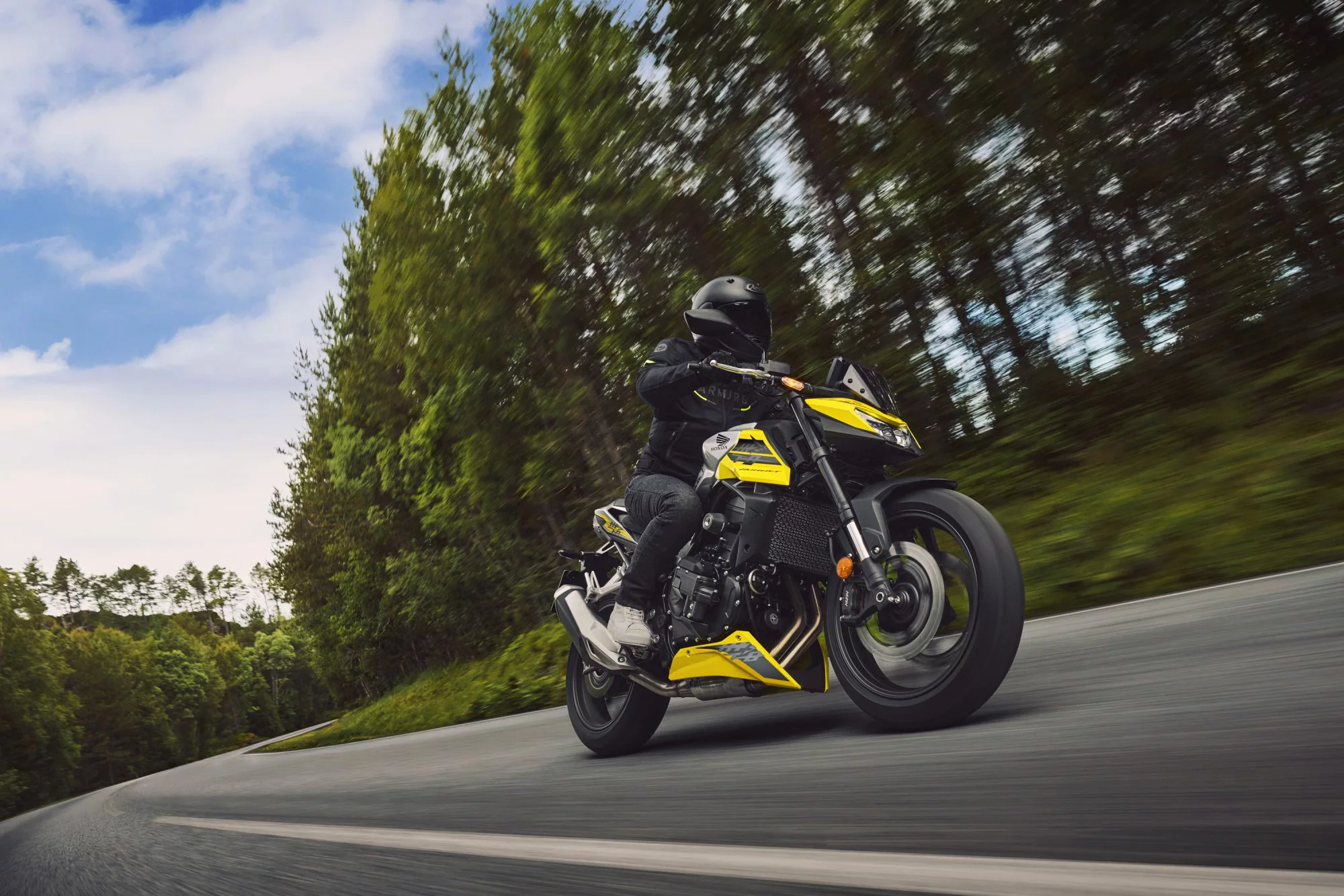 Honda Hornet 750 (E-Clutch) [2]