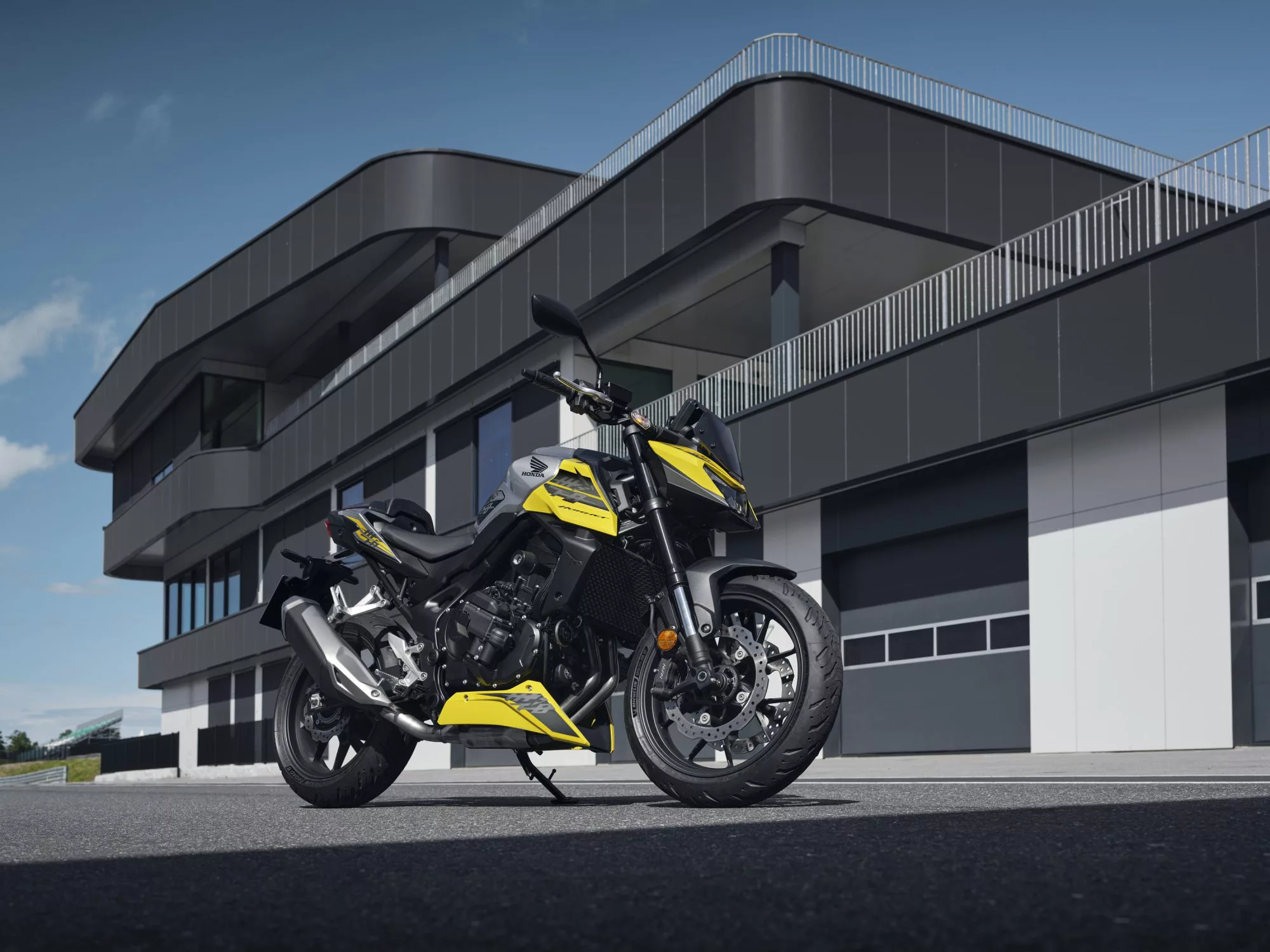 Honda Hornet 750 (E-Clutch) [5]