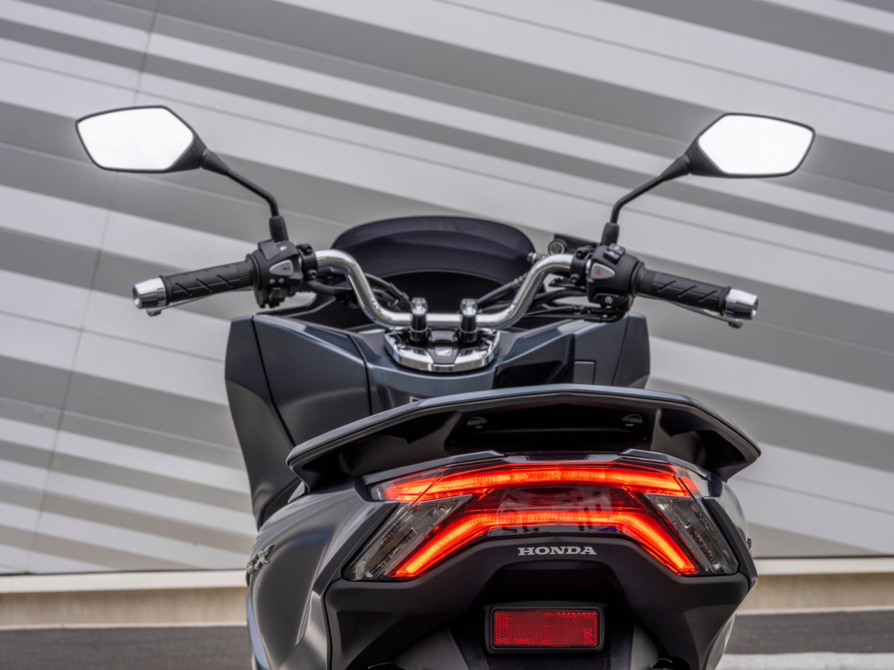 Honda PCX 125 [14]