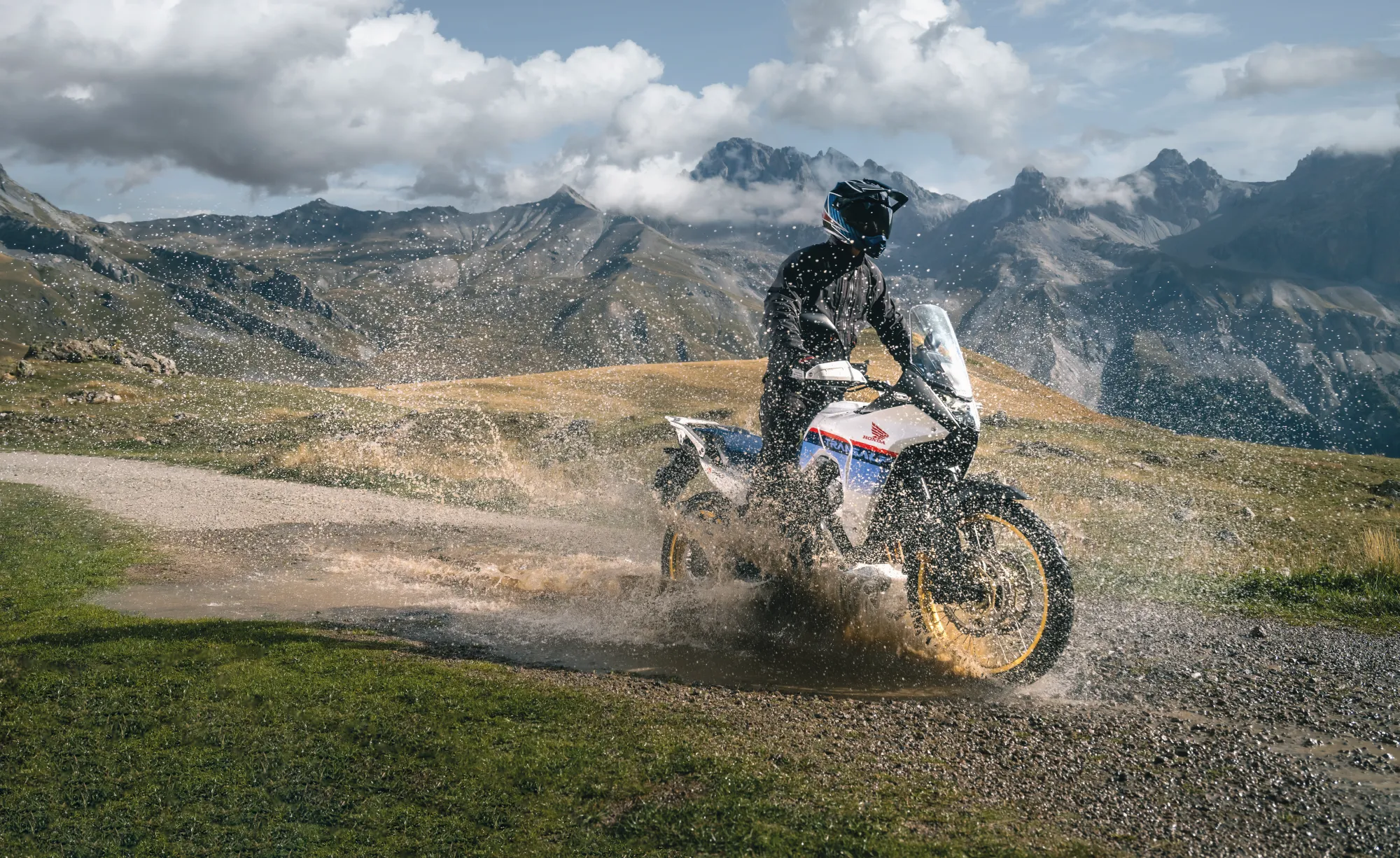 Honda Transalp 750 [2]