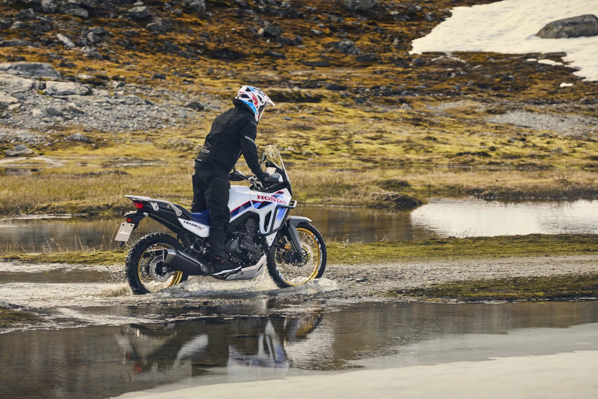 Honda Transalp 750 (E-Clutch) [10]