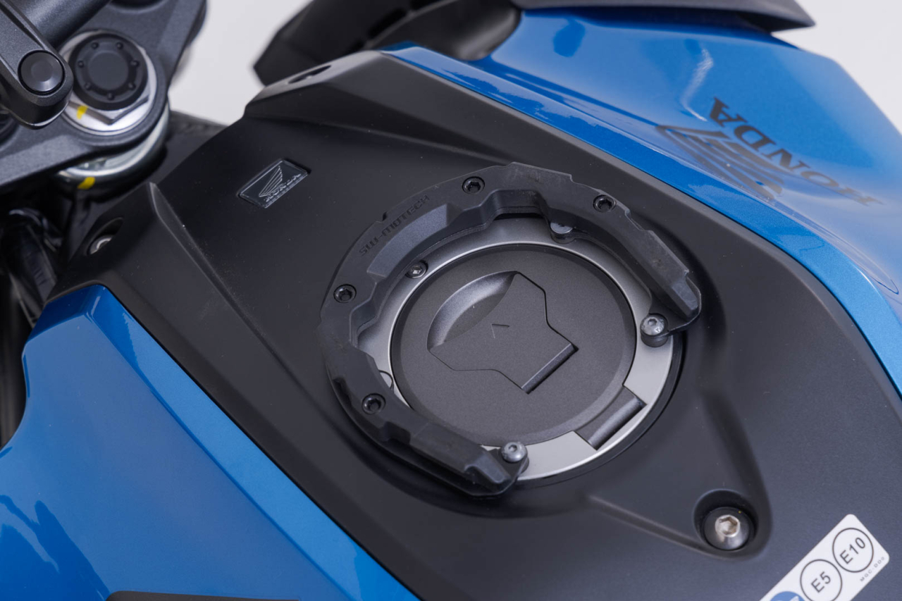 Inel fixare gentuta rezervor PRO Sw-Motech pentru Honda CB125R (24-) [2]