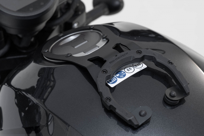 Inel pentru fixare gentuta rezervor PRO Negru. Honda CMX Rebel 1100 (20-). Sw-Motech [2]