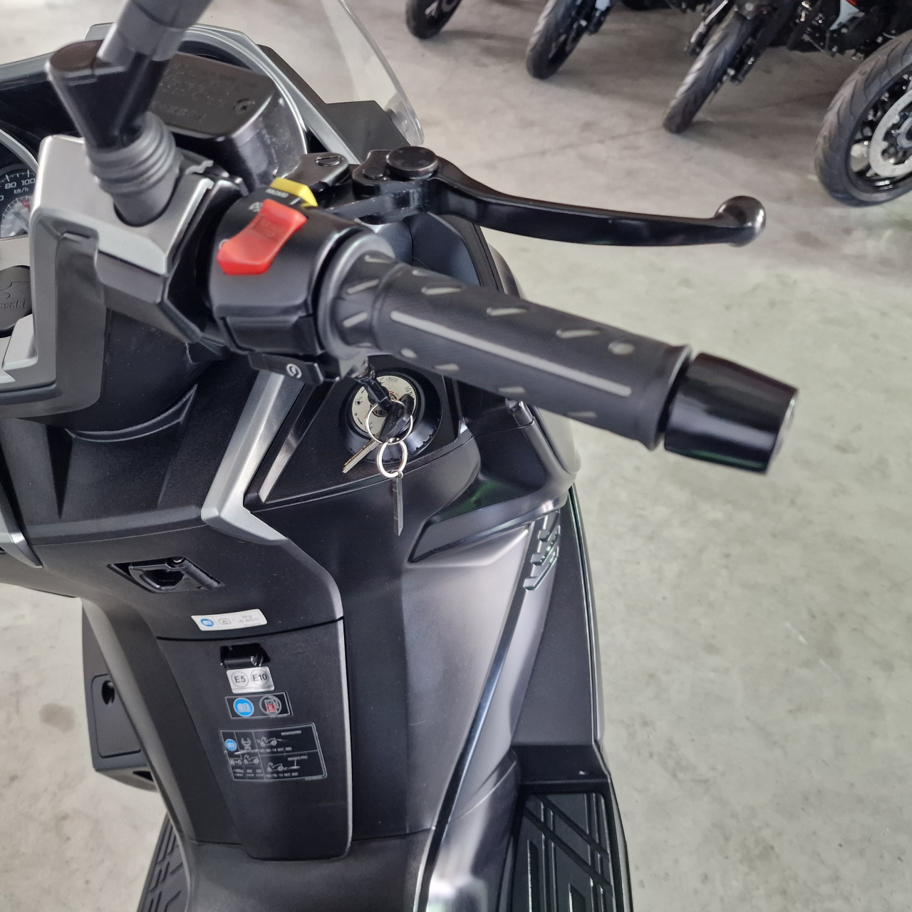 Kawasaki J300 ABS | An 2020 | K11307 [8]