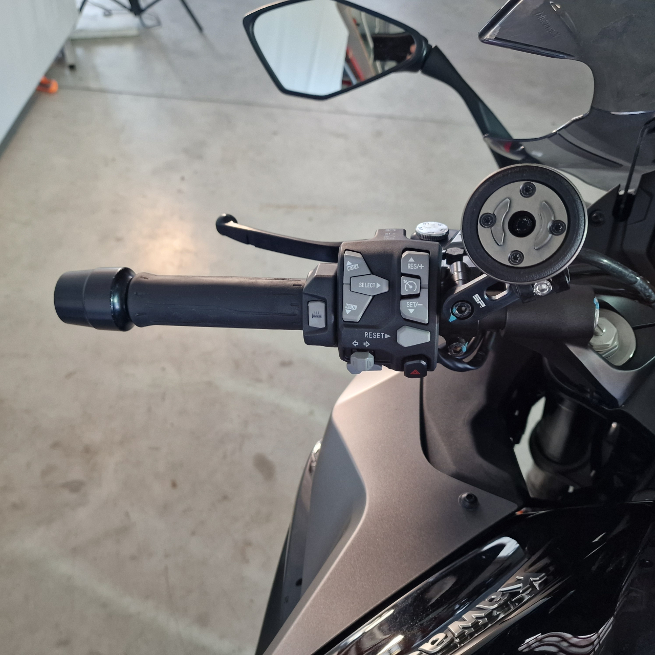 Kawasaki Ninja 1000SX ABS | An 2024 | K44334 [7]