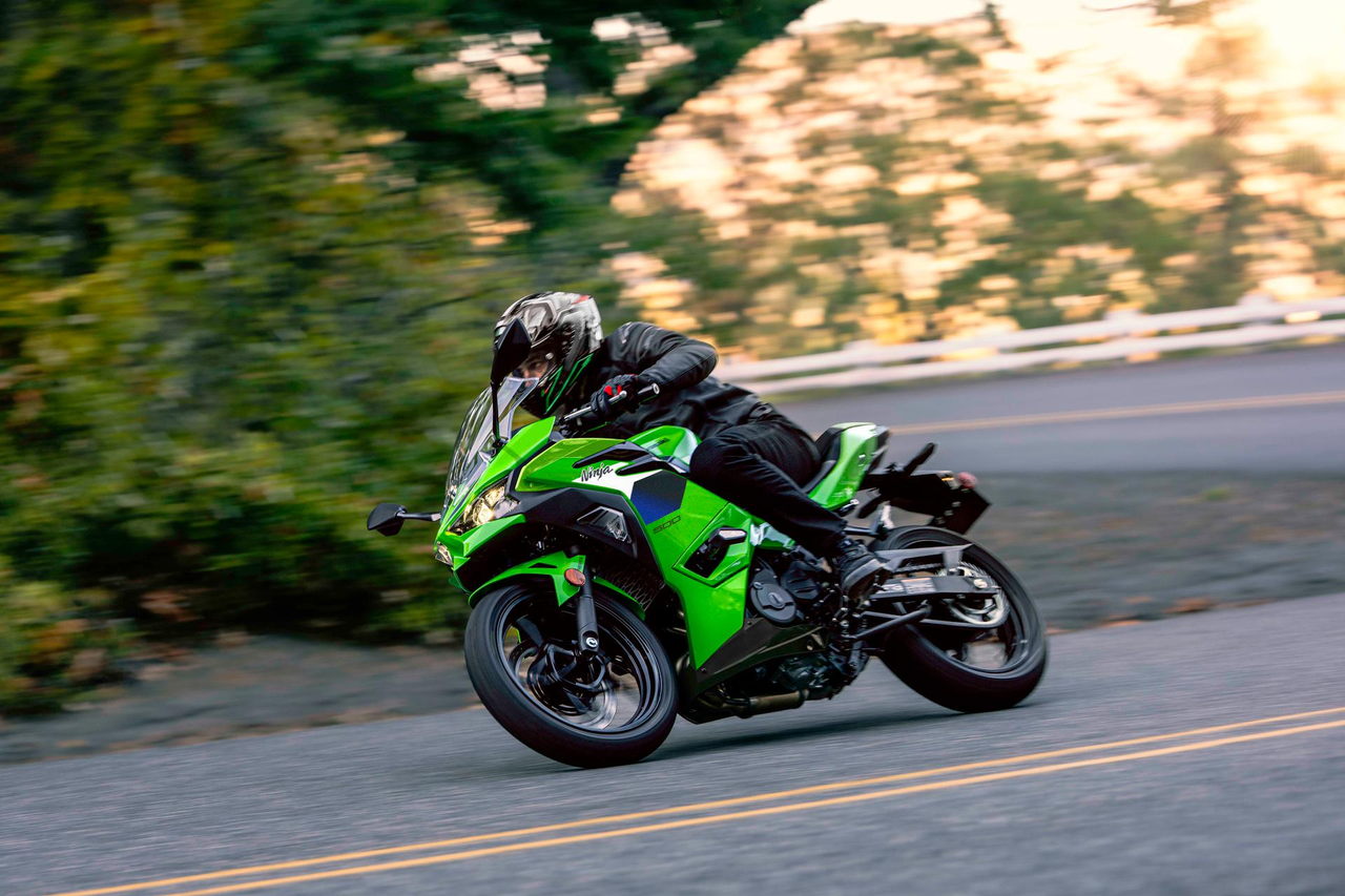 Kawasaki Ninja 500 SE [7]