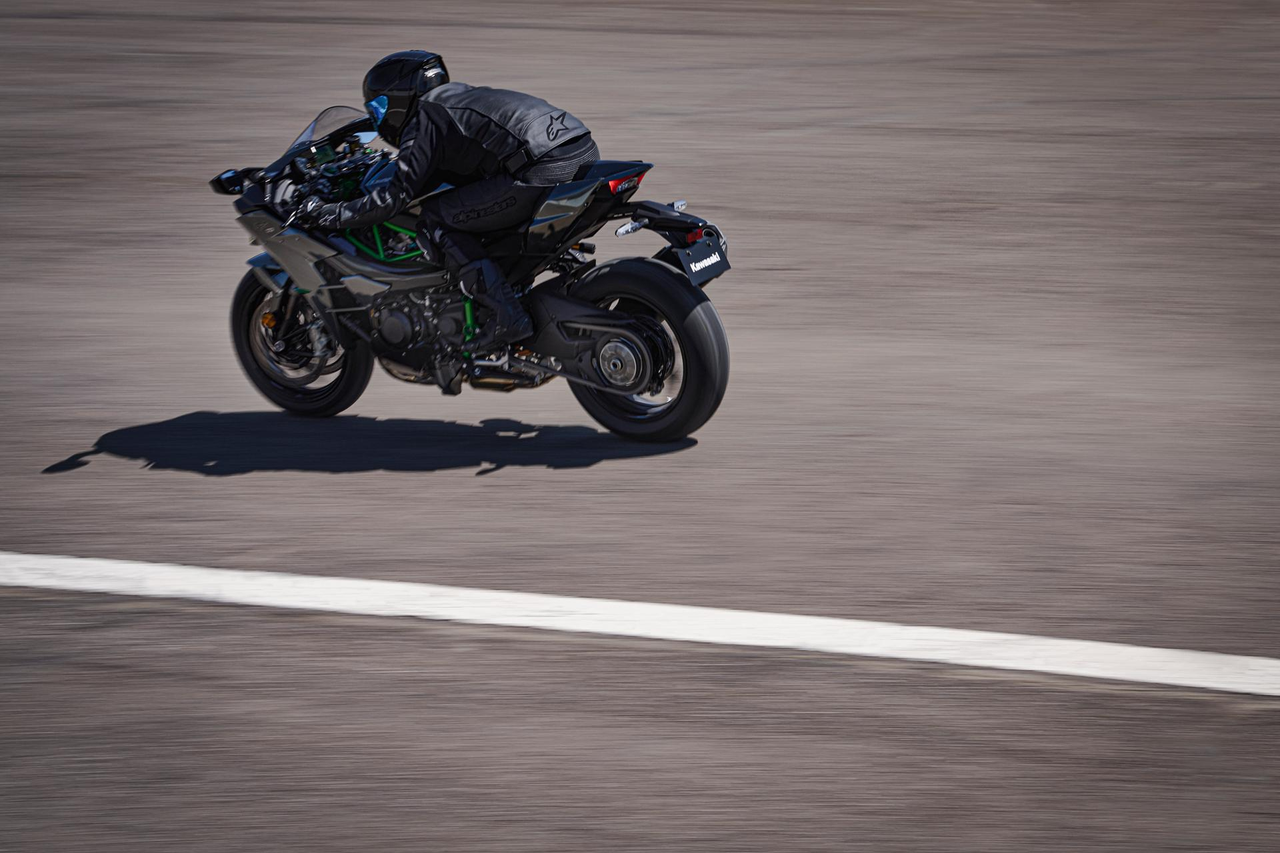 Kawasaki Ninja H2 Carbon [10]