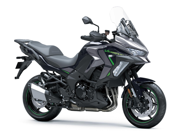 Inchiriaza Kawasaki Versys 1100 S [2]