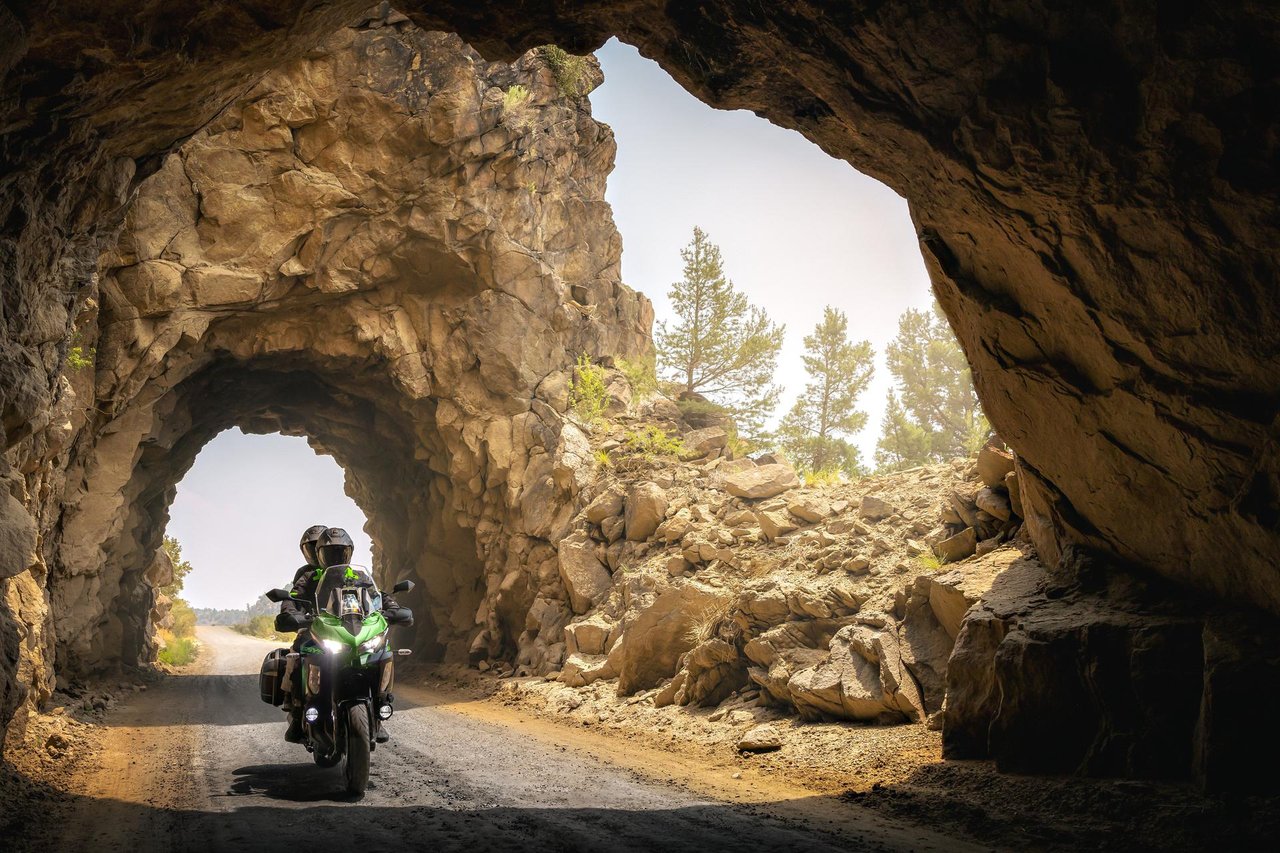 Kawasaki Versys 1100 SE [12]