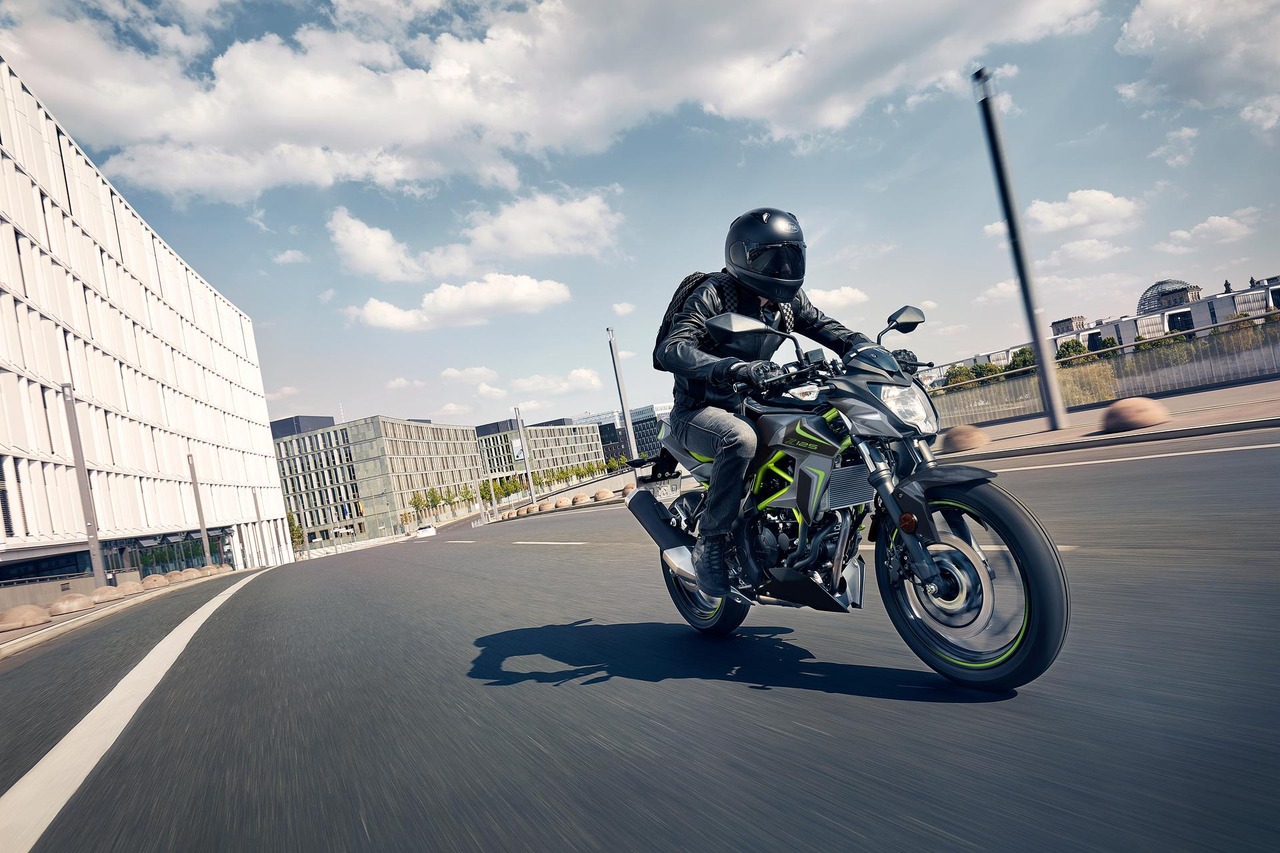 Kawasaki Z125 [6]
