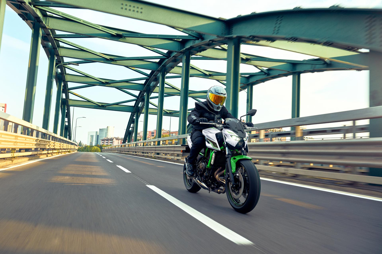 Kawasaki Z650 S [6]