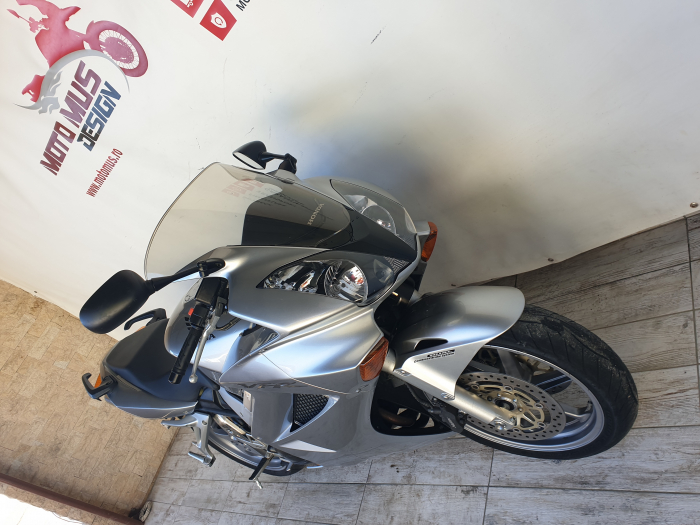 Motocicleta Honda VFR 800 800cc 107CP - H00134 [7]