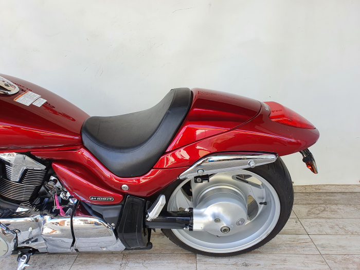 Motocicleta Suzuki Boulevard M109R 1800cc 123CP - S06728 [15]