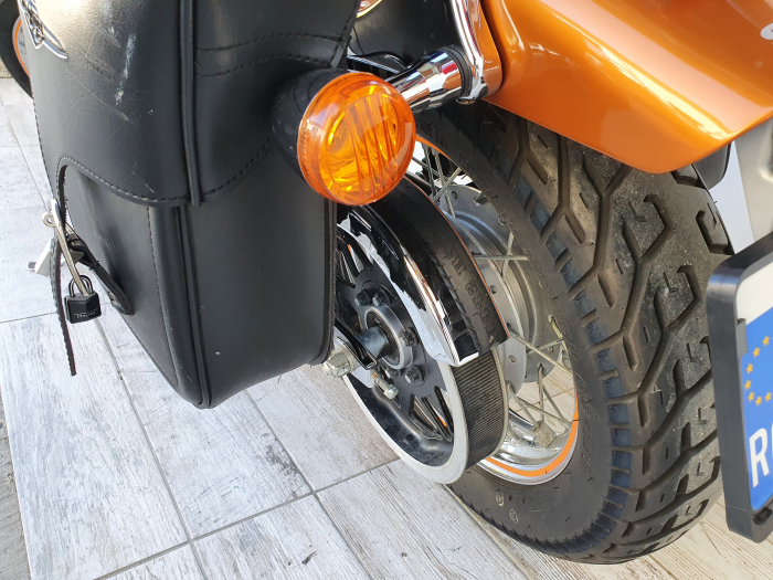 Motocicleta Suzuki Boulevard S40 650cc - S00818 [21]