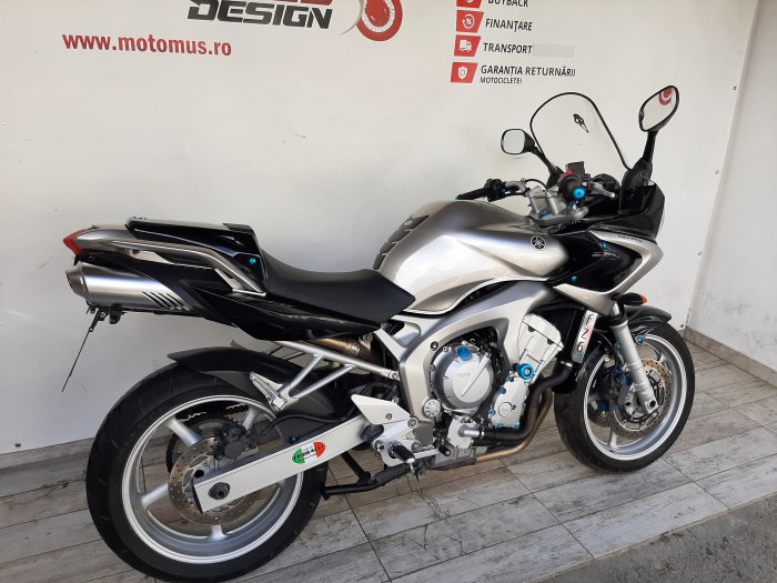 Motocicleta Yamaha FZ6 Fazer 600cc 96.5CP - Y04617 [2]