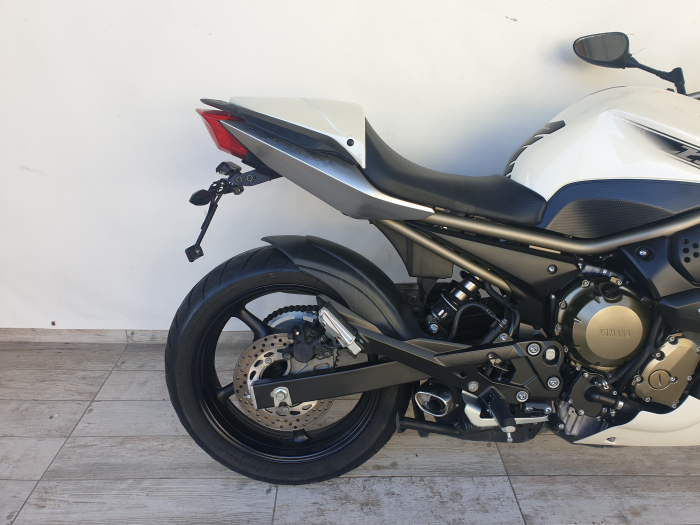 Motocicleta Yamaha XJ6 600cc 76CP - SUPERBA - Y04459 [3]