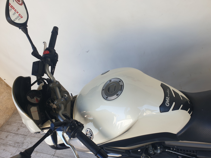 Motocicleta Yamaha XJ6 600cc 76CP - SUPERBA - Y04459 [13]