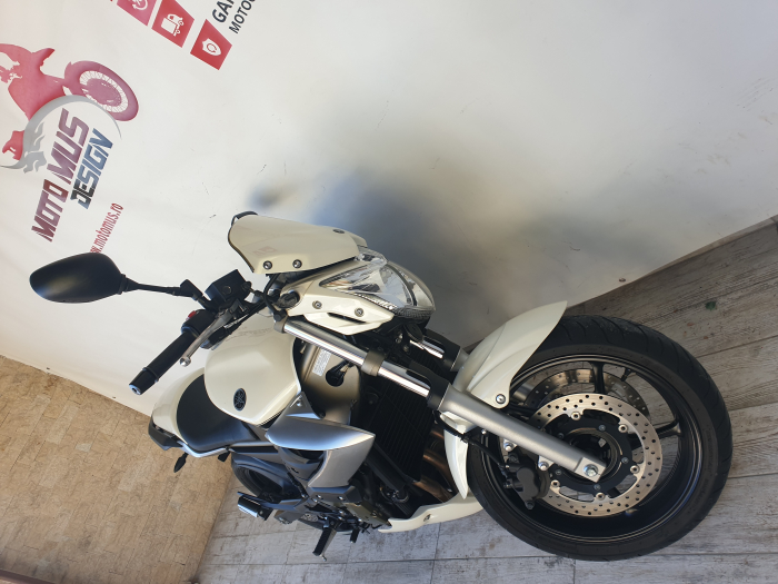Motocicleta Yamaha XJ6 600cc 76CP - SUPERBA - Y04459 [6]