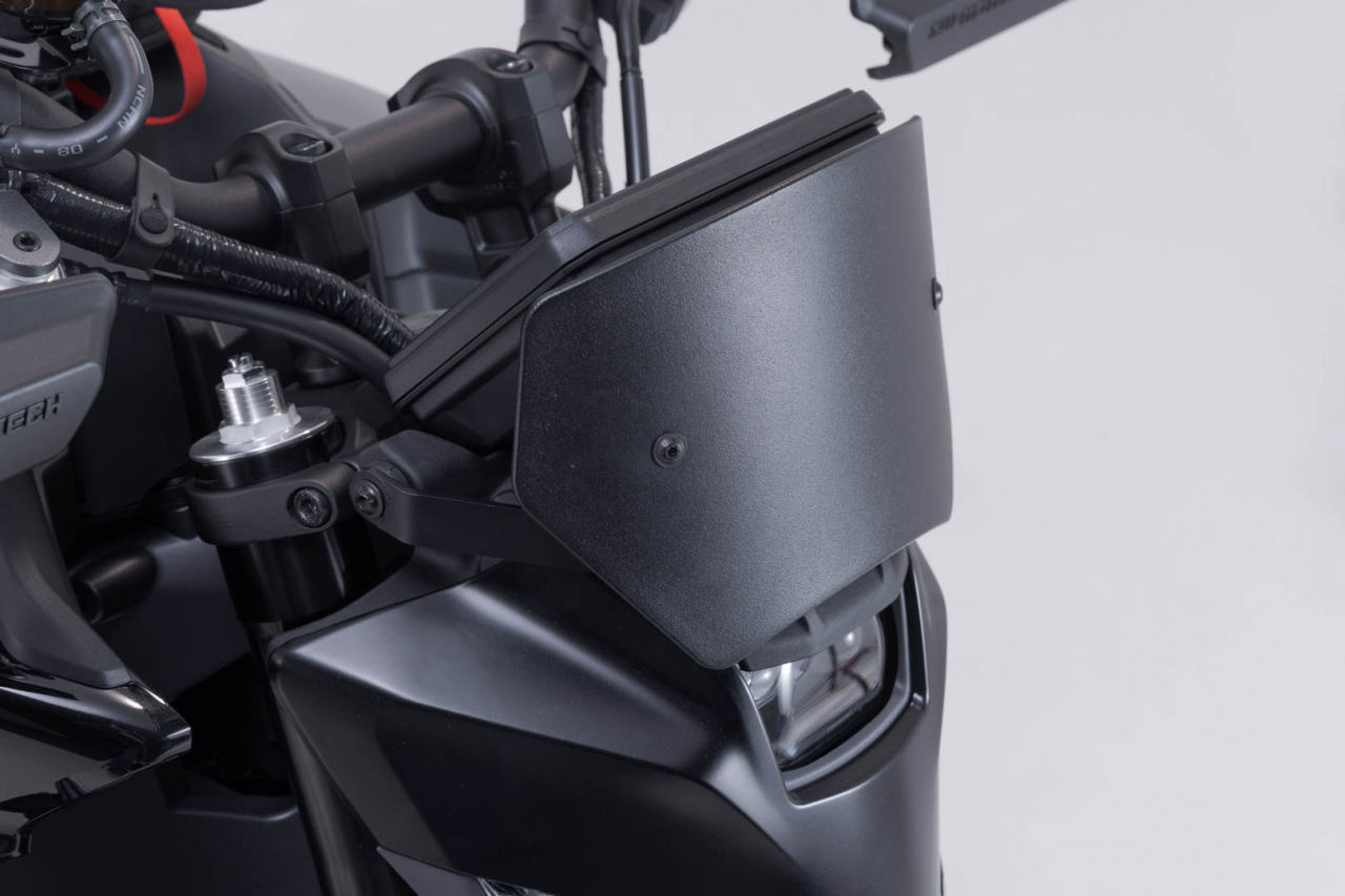 Parbriz negru Yamaha MT-09 (23-). [5]