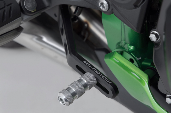 Pedala Frana Kawasaki Z900 (16-). Sw-Motech [3]