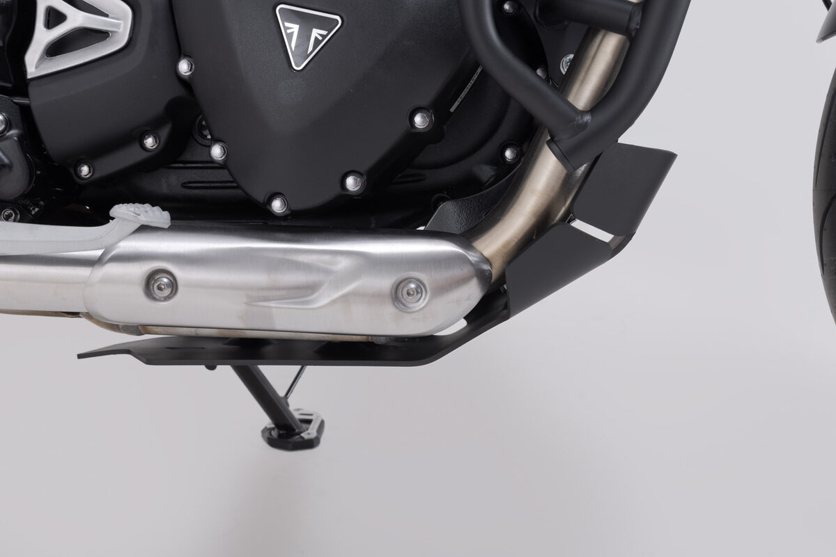 Scut motor Negru Triumph Speed 400 (23-). [5]