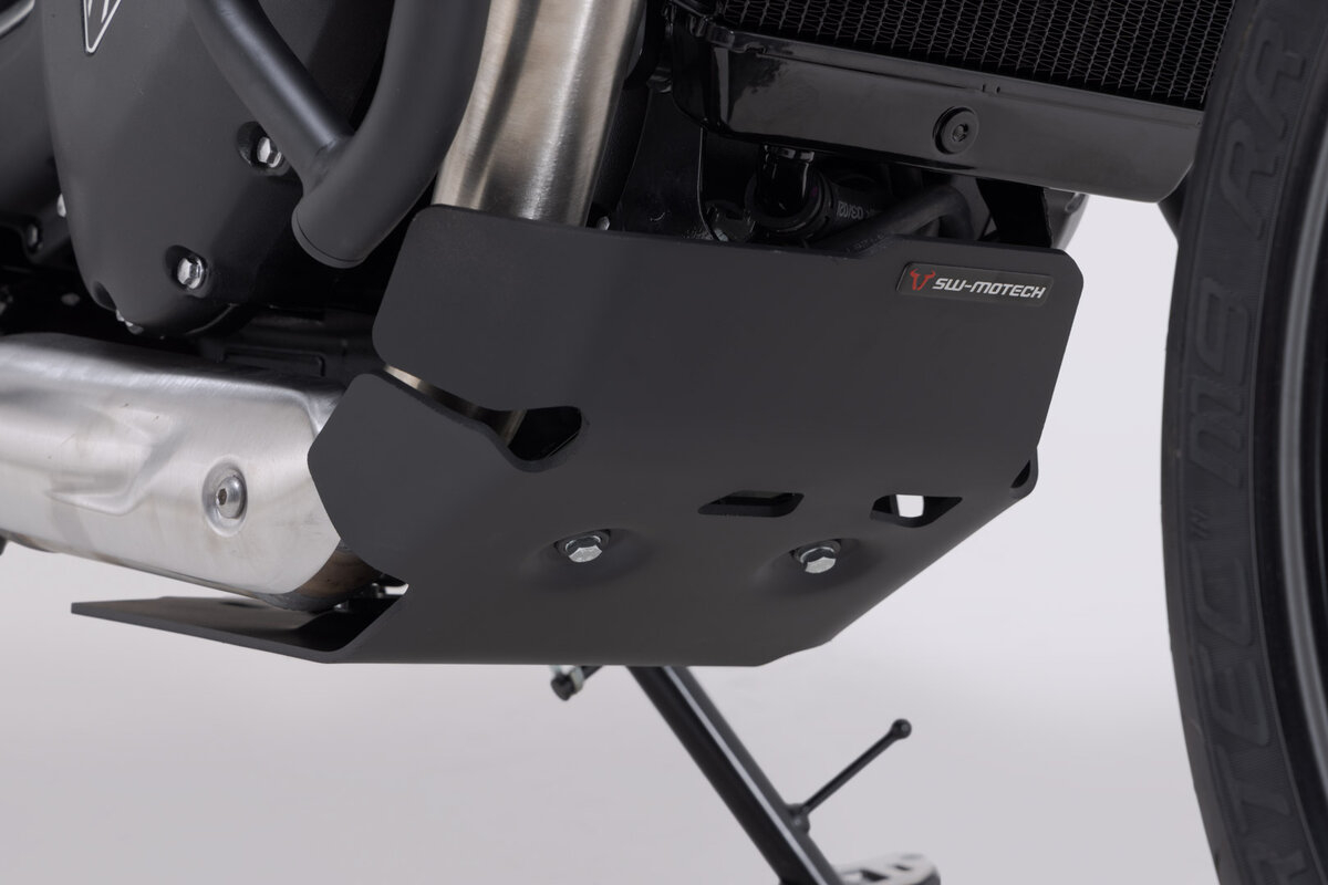 Scut motor Negru Triumph Speed 400 (23-). [3]