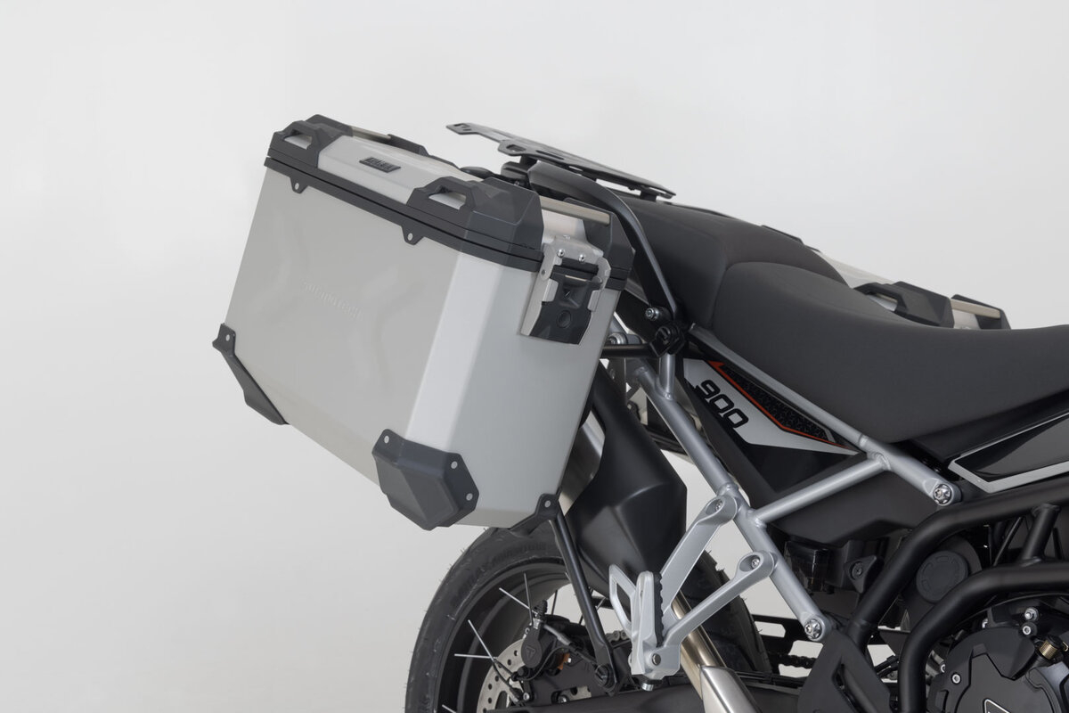Set 3 cutii Adventure cu sistem fixare . Triumph Tiger 900 GT / Rally Pro (23-). [7]