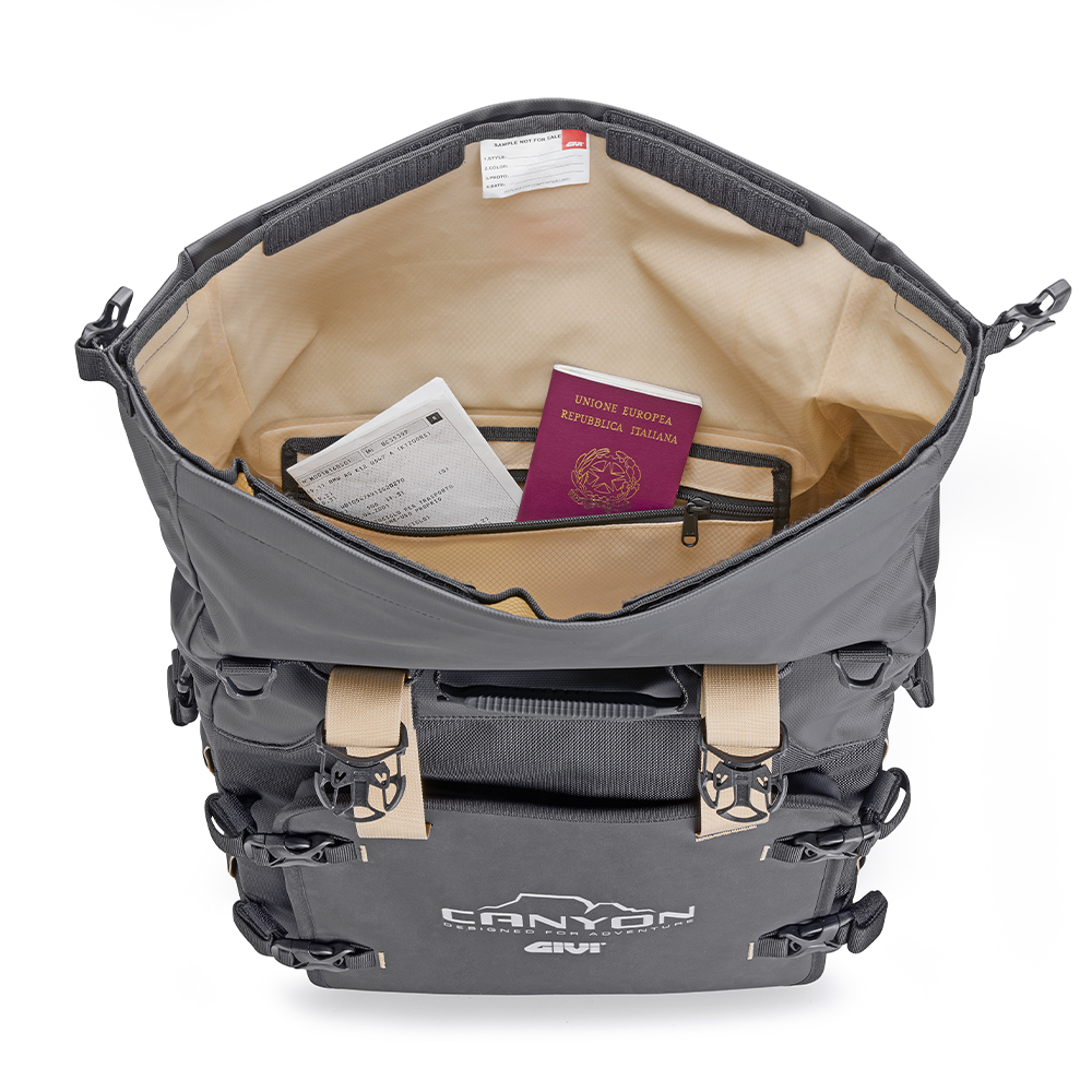 Set genti laterale Givi Canyon impermeabile cu sistem de fixare Monokey 25+25 litri [5]