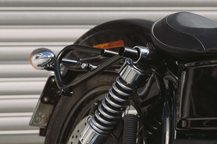 Set genti laterale Legend Gear Harley Davidson Dyna Wide Glide (09-17). [4]