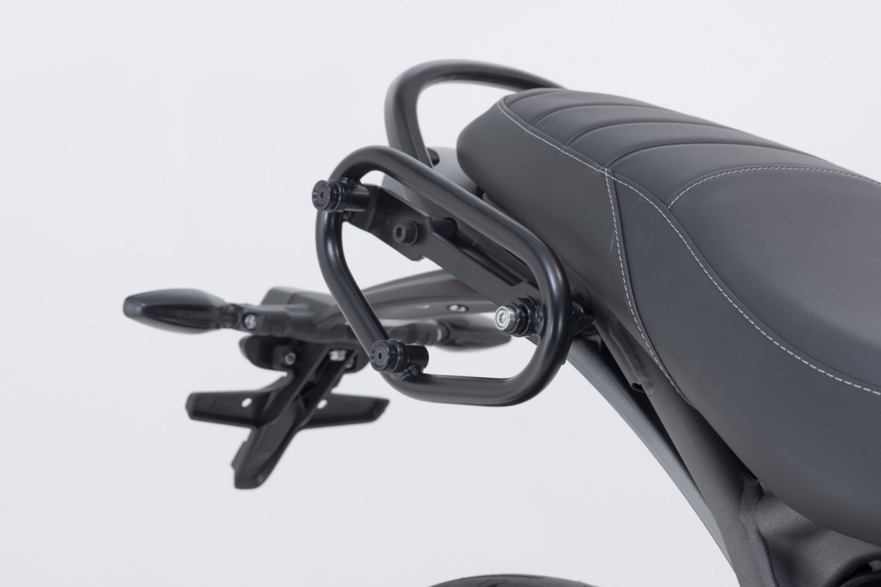 Set genti laterale Legend Gear LC Black Edition Triumph Speed 400 / Scrambler 400 X (23-). [3]