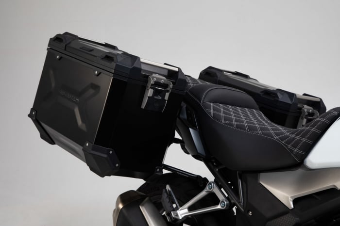 Sistem cutii laterale Trax Adv aluminiu Negru. 45/45 l. CB500X [7]