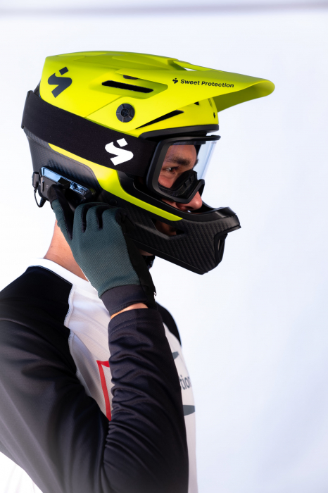 Sistem de comunicatie Cardo Packtalk Outdoor [11]