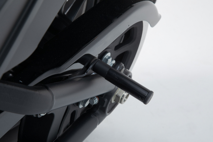 Sistem fixare geanta laterala stanga SLH Harley-Davidson Softail Fat Bob / S (17-). [4]