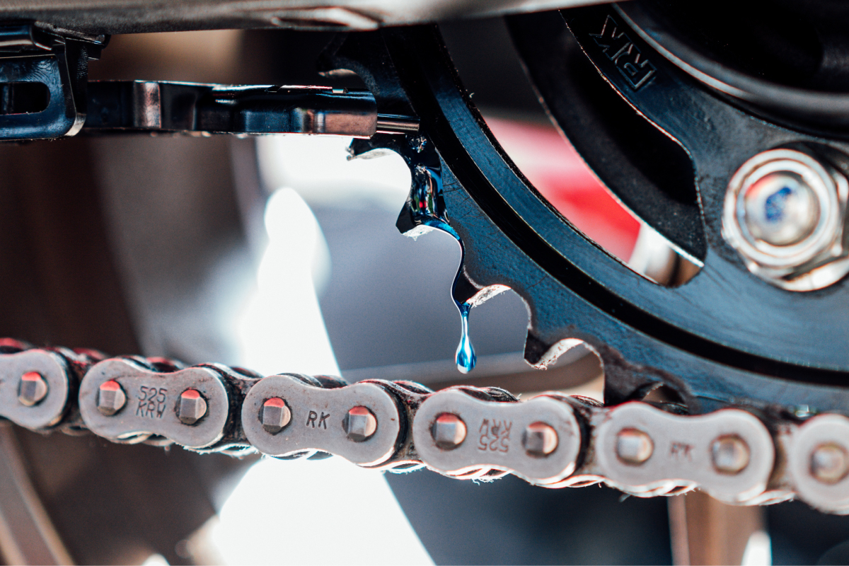 Sistem Scottoiler lubrifiere lant vSystem + lubrifiant biodegradabil verde [9]