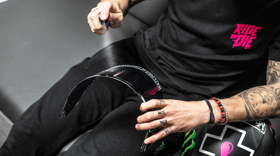 Solutie curatat casca si viziera Helmet & Visor Cleaner [4]