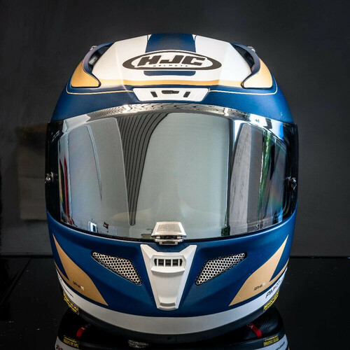 Solutie de curatat casca si viziera cu carpa din microfibra [5]