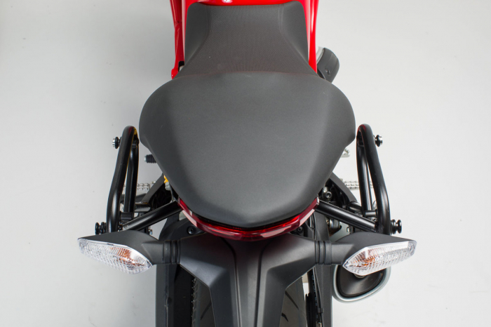 Suport geanta SLC dreapta Ducati Monster 797 (16-). [3]