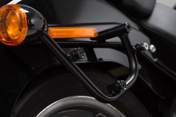 Suport geanta SLC dreapta Harley Davidson Softail models. [3]