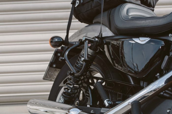 Suport geanta SLC dreapta Harley Sportster models (04-). [4]