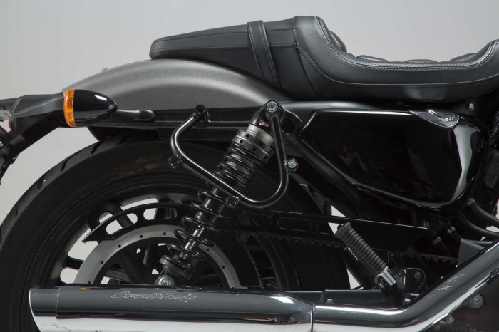 Suport geanta SLC dreapta Harley Sportster models (04-). [3]